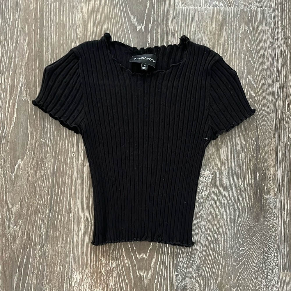 Cotton Candy LA - All Black Crop Tee with Paisley pattern (M)